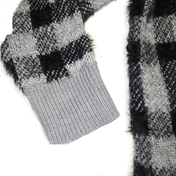 🔵Time & Tru Black Grey Plaid Eyelash Patterened Print Button Up Cardigan Large - Picture 6 of 10